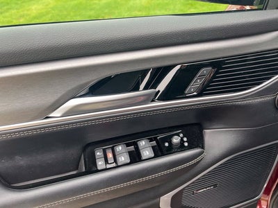2025 Jeep Wagoneer Series II Overland
