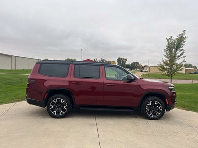 2025 Jeep Wagoneer Series II Overland