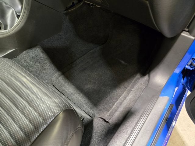 2003 Ford Mustang Premium Mach 1