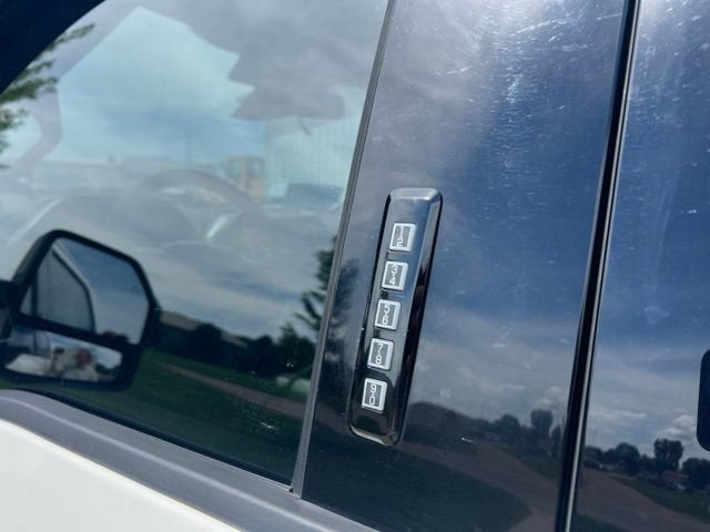 2017 Ford Super Duty F-250 SRW Lariat