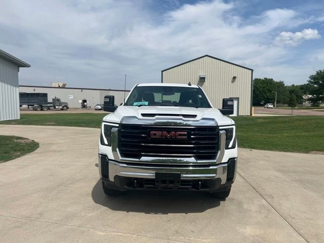 2024 GMC Sierra 2500 HD Pro