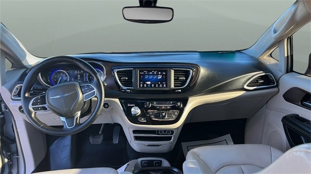 2021 Chrysler Voyager LXI