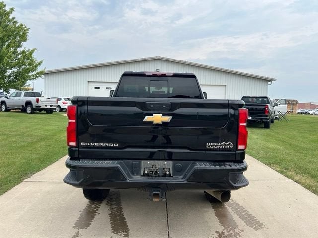 2024 Chevrolet Silverado 3500 HD High Country