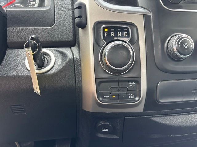 2016 RAM 1500 SLT