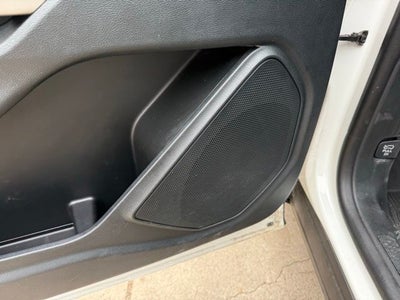 2023 Ford Explorer XLT 202A