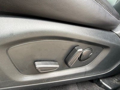 2023 Ford Explorer XLT 202A