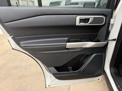 2023 Ford Explorer XLT 202A