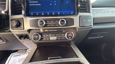 2022 Ford F-350SD Lariat