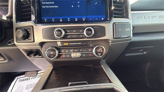 2022 Ford F-350SD Lariat