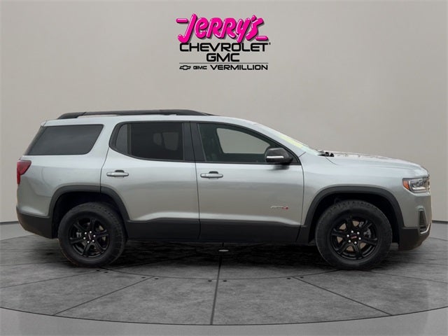 2023 GMC Acadia AT4