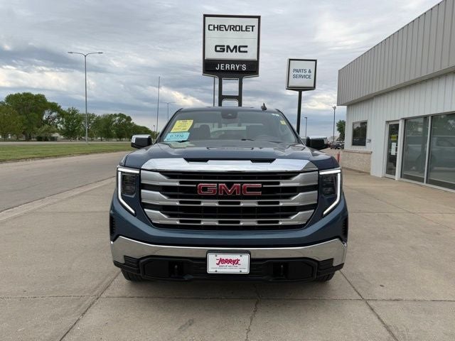 2024 GMC Sierra 1500 SLE