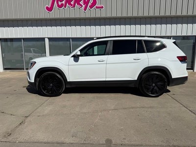 2024 Volkswagen Atlas 2.0T SE w/Technology