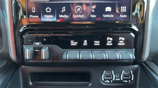 2022 RAM 2500 Longhorn 8' Box