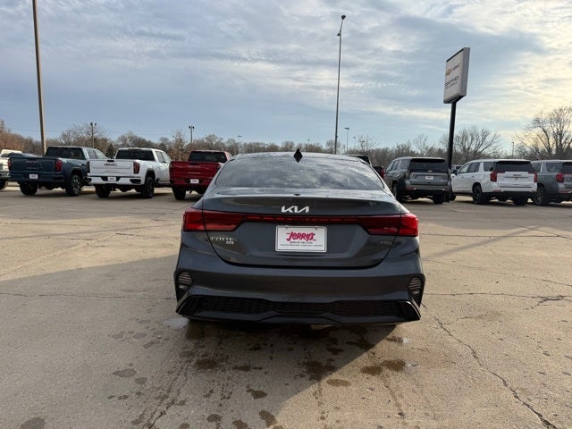 2023 Kia Forte LX