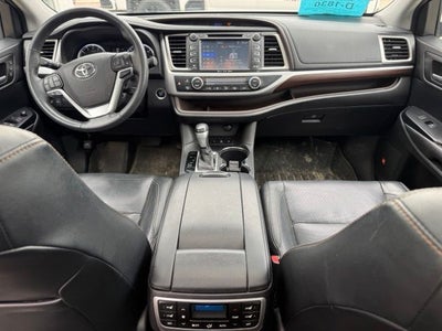 2016 Toyota Highlander Limited Platinum V6