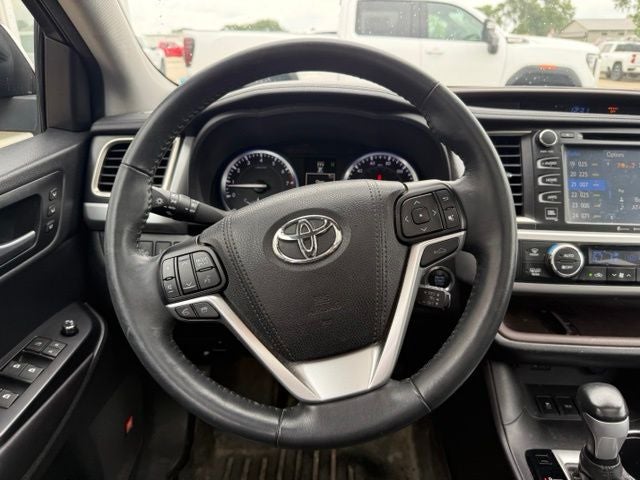 2016 Toyota Highlander Limited Platinum V6
