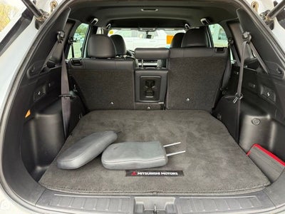 2023 Mitsubishi Outlander SE Black Edition