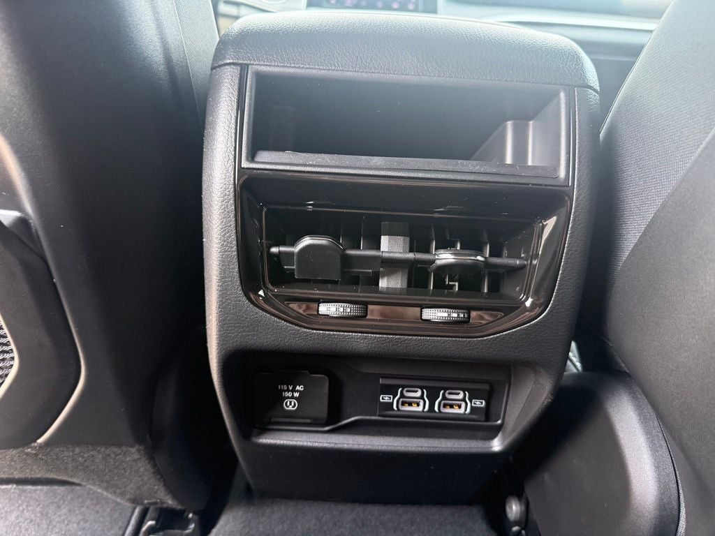 2026 Jeep Grand Cherokee Laredo X