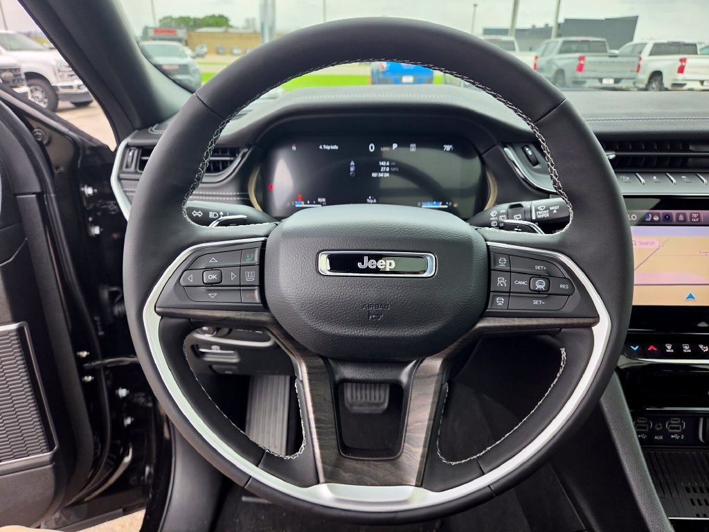 2027 Jeep Grand Cherokee Limited Reserve