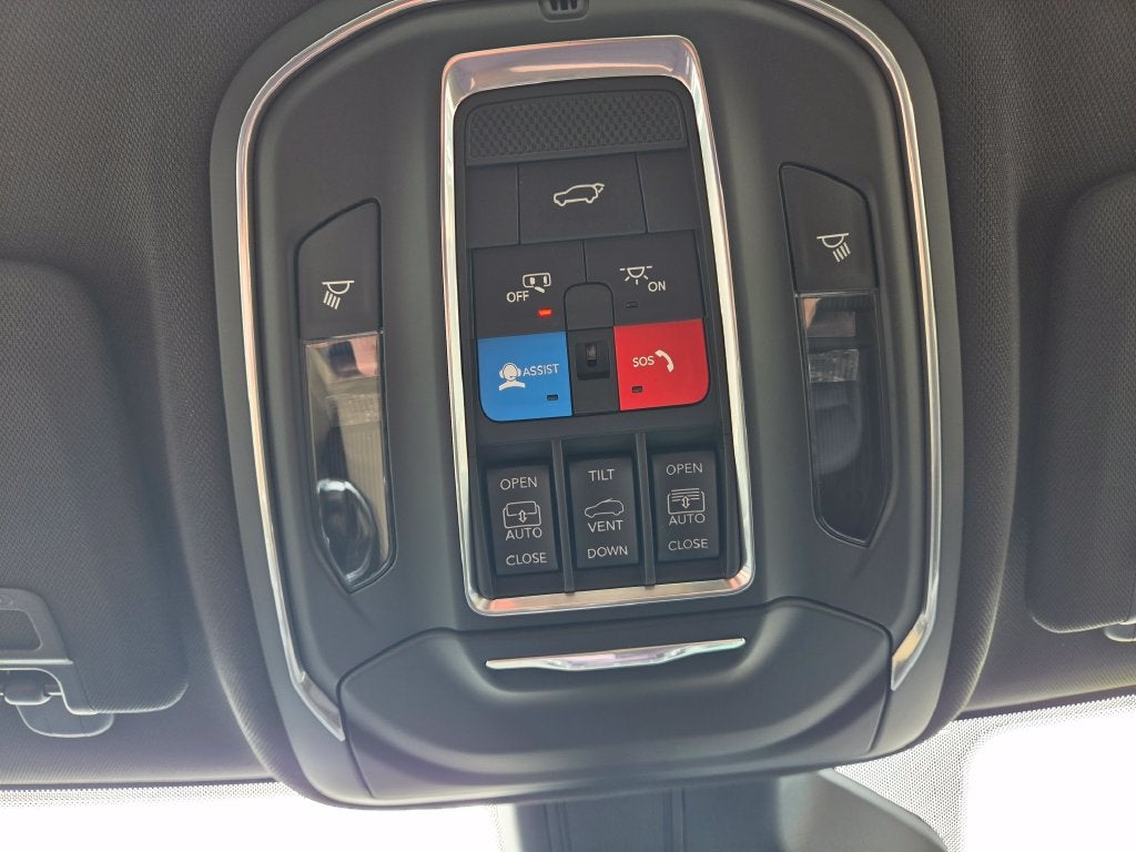 2027 Jeep Grand Cherokee Limited Reserve