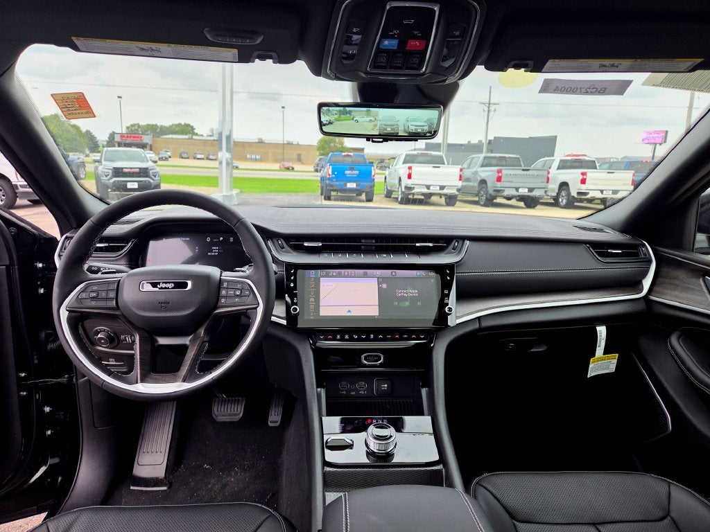2027 Jeep Grand Cherokee Limited Reserve