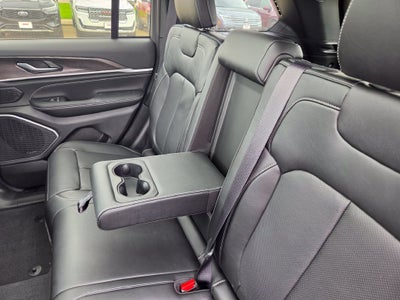 2027 Jeep Grand Cherokee Limited Reserve