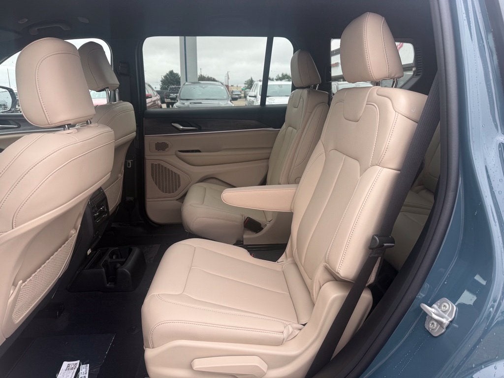 2027 Jeep Grand Cherokee L Limited
