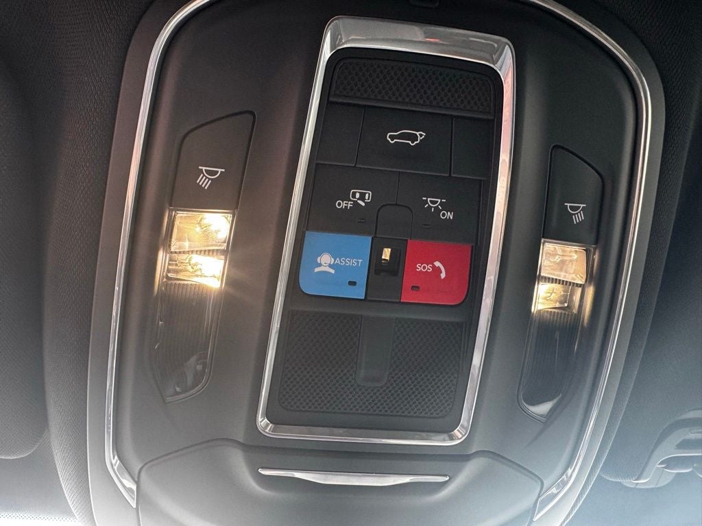 2025 Jeep Wagoneer L Base