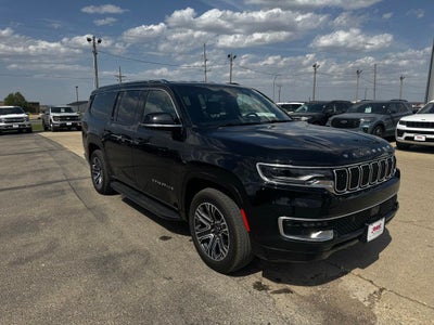 2025 Jeep Wagoneer L Base