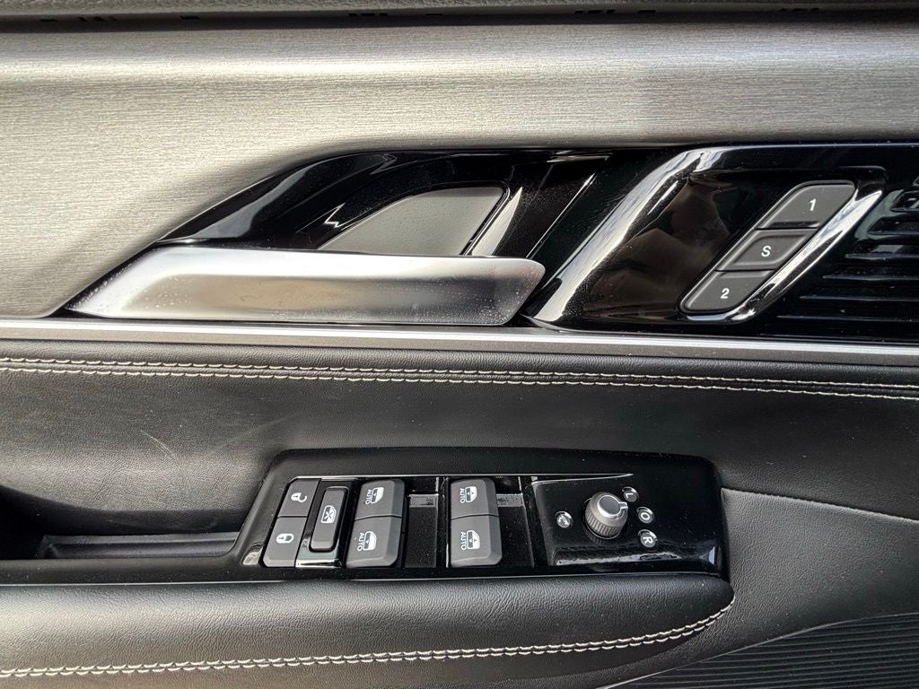 2026 Jeep Grand Wagoneer Altitude