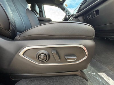 2026 Jeep Grand Wagoneer Altitude