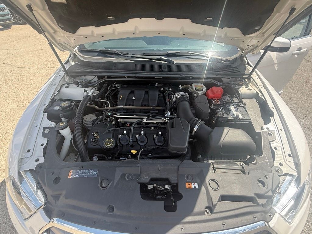 2018 Ford Taurus SEL