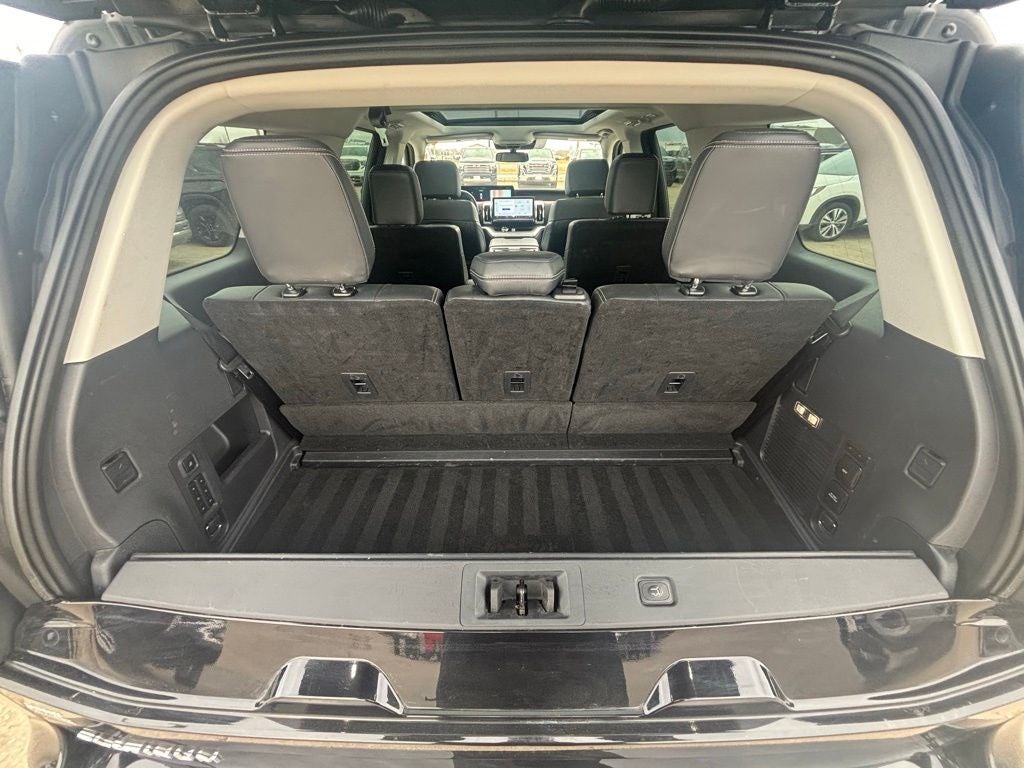 2025 Ford Expedition Platinum