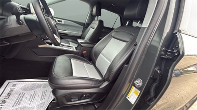 2023 Ford Explorer XLT 202A