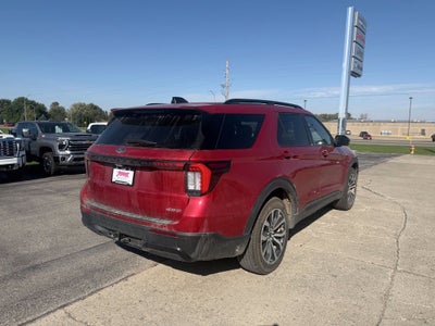 2025 Ford Explorer ST-Line