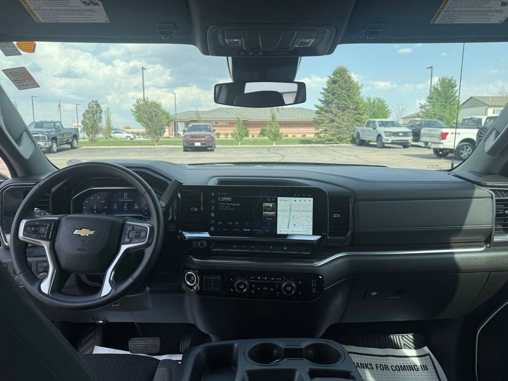 2025 Chevrolet Silverado 1500 LT