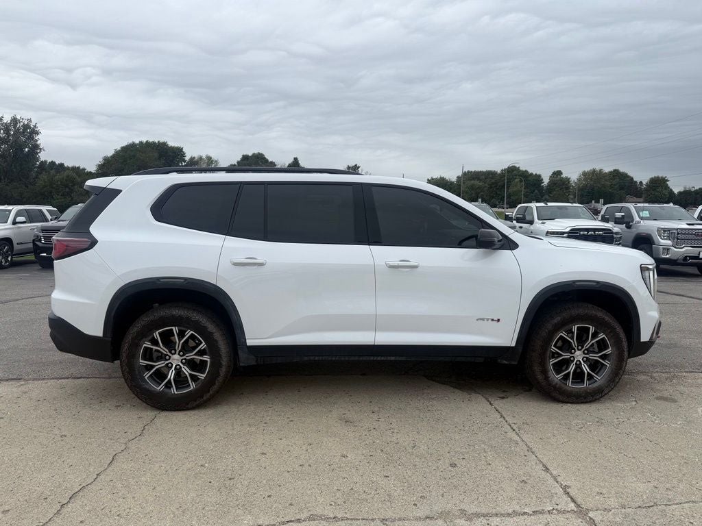 2025 GMC Acadia AT4