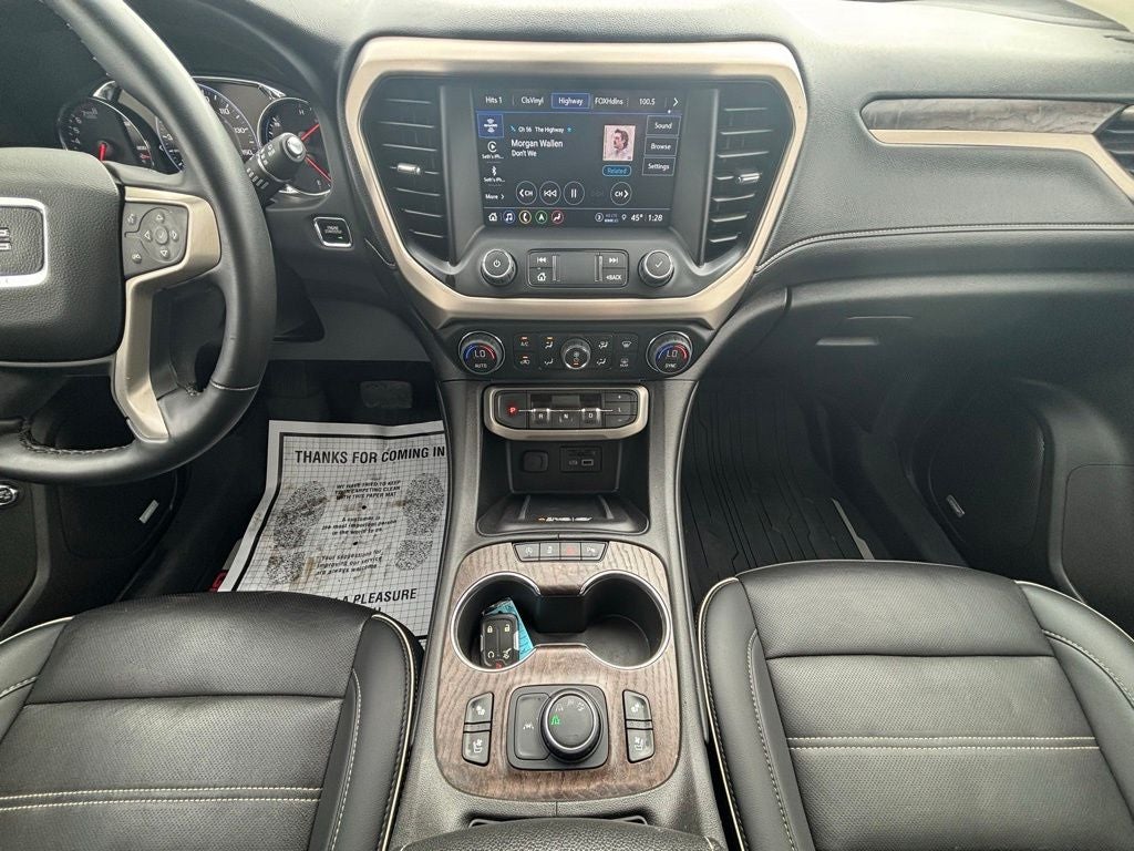 2023 GMC Acadia Denali