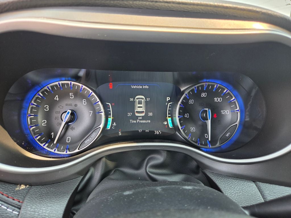 2027 Chrysler Pacifica Select