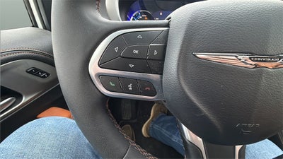 2024 Chrysler Pacifica Hybrid Pinnacle