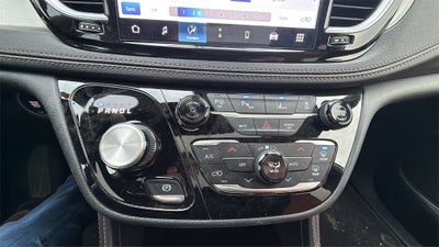 2024 Chrysler Pacifica Hybrid Pinnacle