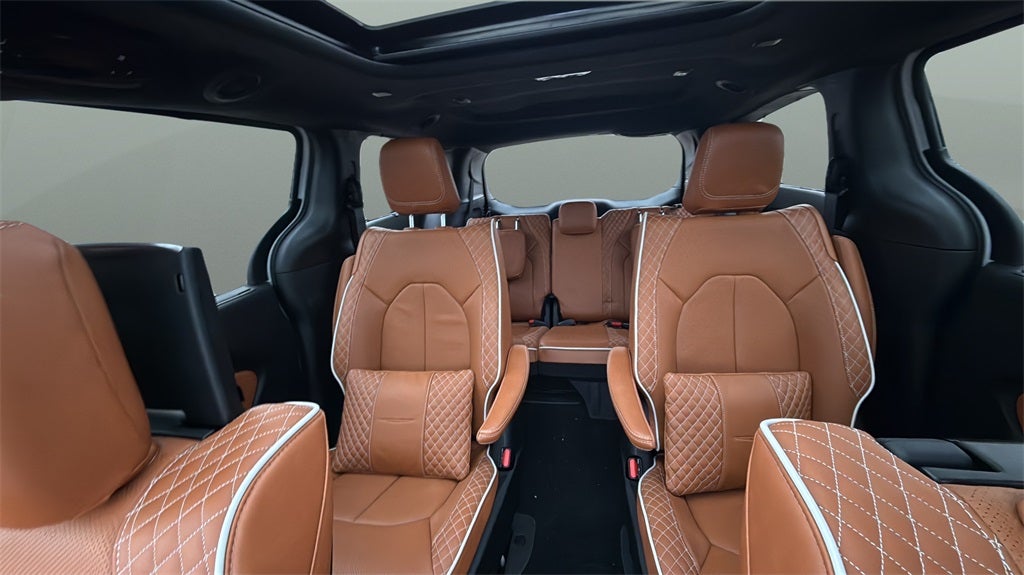 2024 Chrysler Pacifica Hybrid Pinnacle