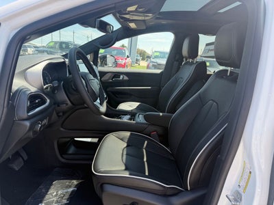 2027 Chrysler Pacifica Limited