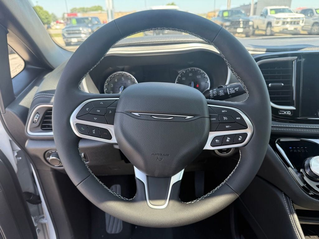 2027 Chrysler Pacifica Limited