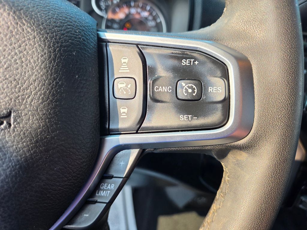 2025 RAM 2500 Big Horn 6'4" BOX