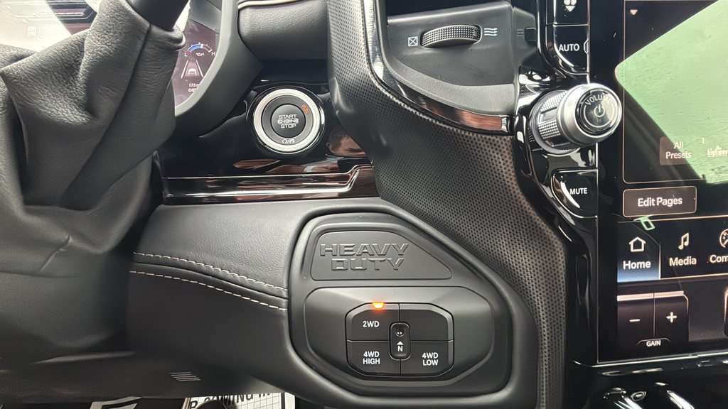 2026 RAM 2500 Limited - Photo 24
