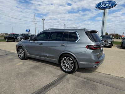 2025 BMW X7 xDrive40i