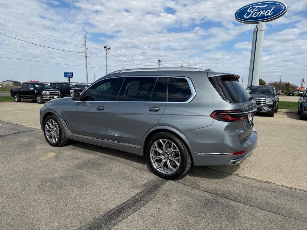 2025 BMW X7 xDrive40i