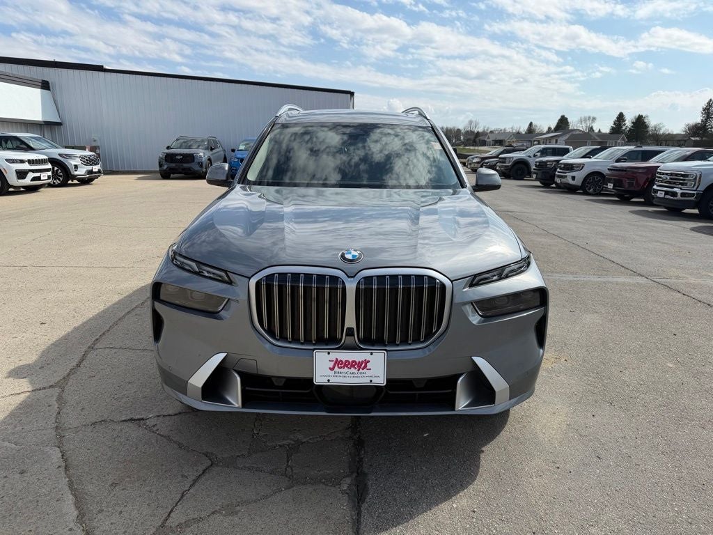 2025 BMW X7 xDrive40i