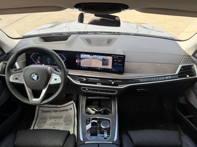 2025 BMW X7 xDrive40i
